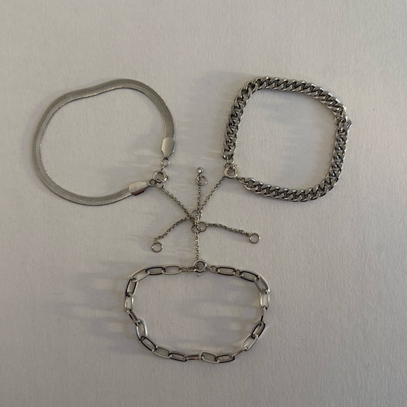 Classical bracelets, set of three from American Eagle. - Picture 2 of 3